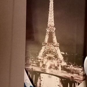 Eiffel Tower Illuminated Wall Art